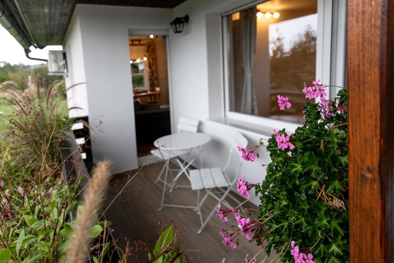 Honey Apartments Zirovnica Dış mekan fotoğraf