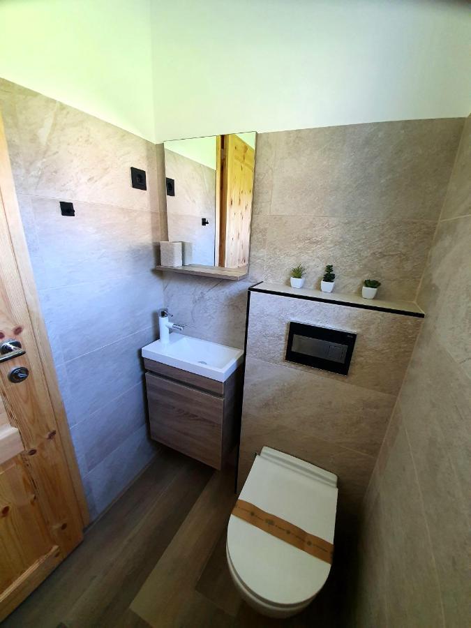 Honey Apartments Zirovnica Dış mekan fotoğraf