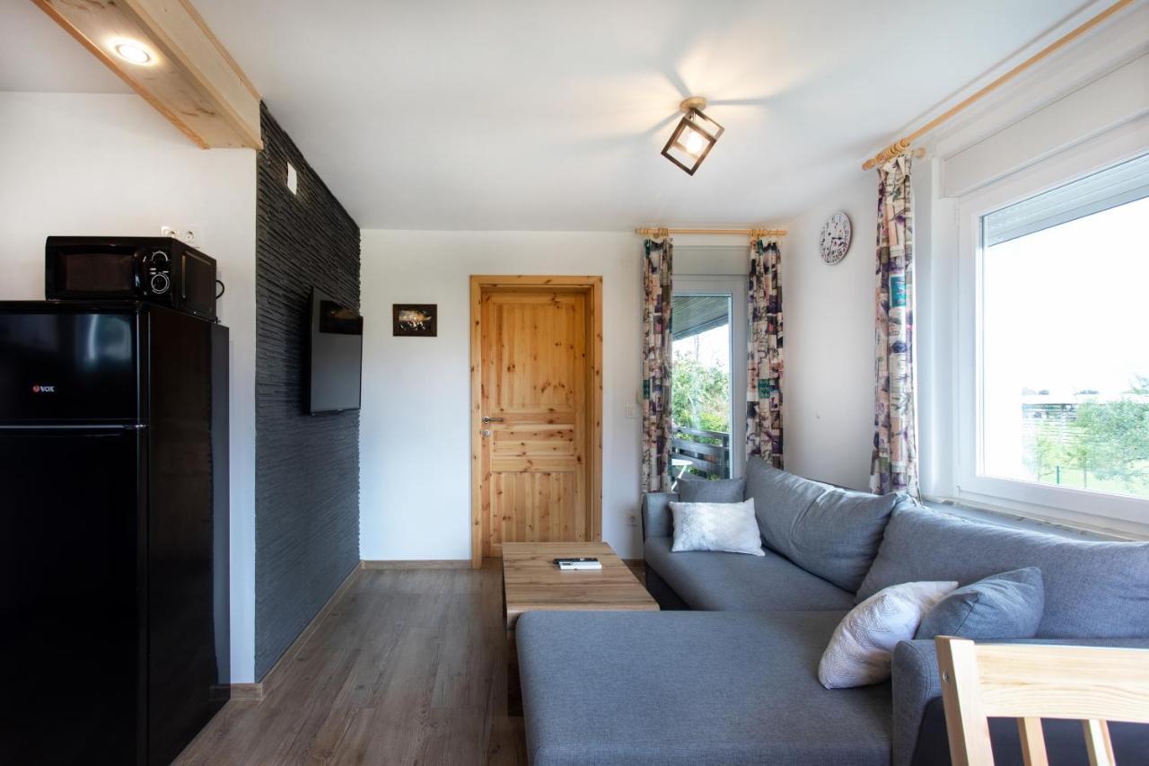 Honey Apartments Zirovnica Dış mekan fotoğraf